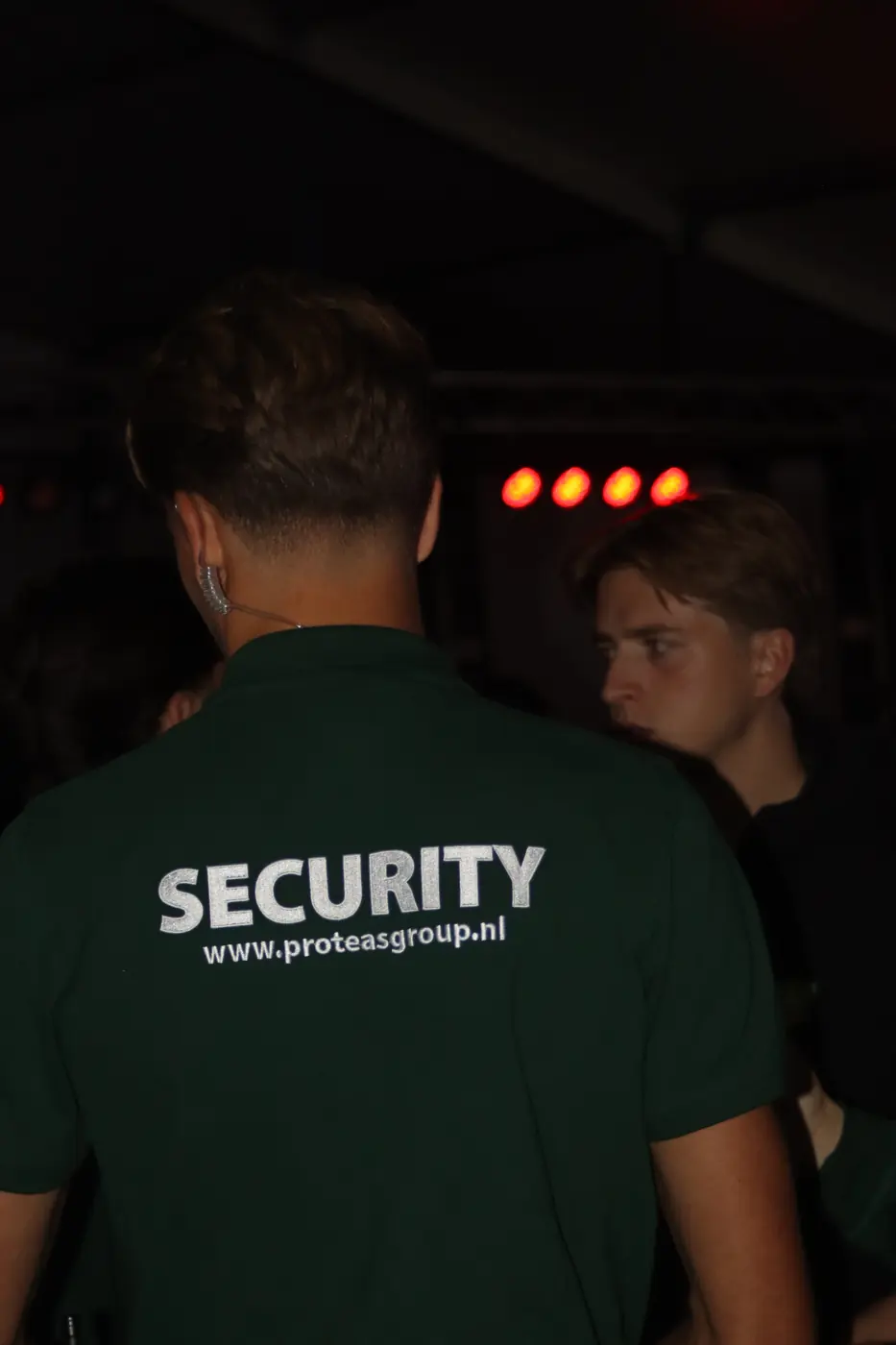 Proteas beveiliger tijdens een avond in de horeca